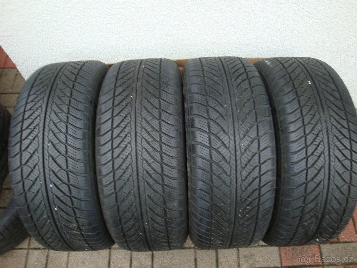 Zimní pneumatiky 255/50/19 GOODYEAR ULTRAGRIP RSC 9mm 2022r