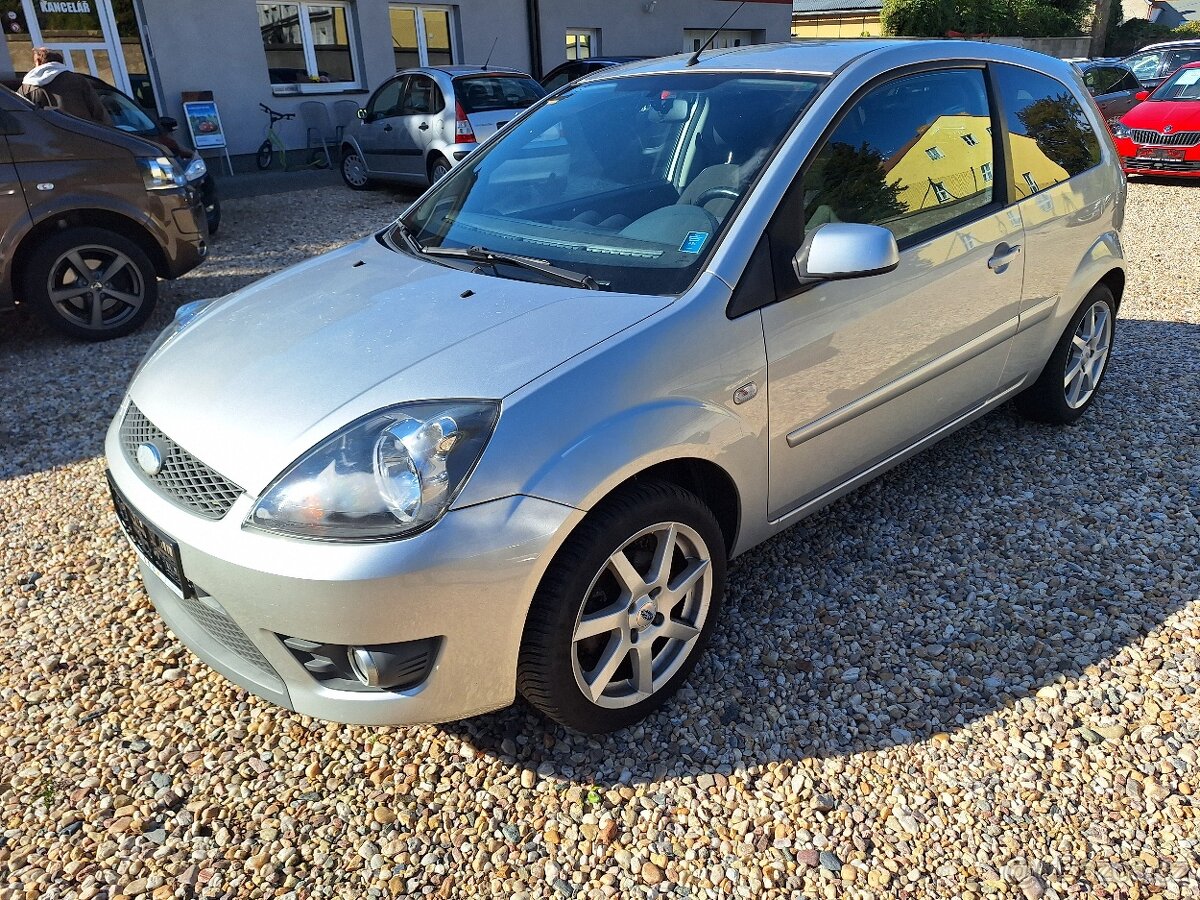 Ford Fiesta 1.4i 59KW ST-Line packet , Servisní kniha , Klim