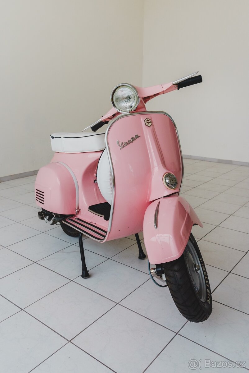 Motorka Piaggio Vespa 150CC (1974)