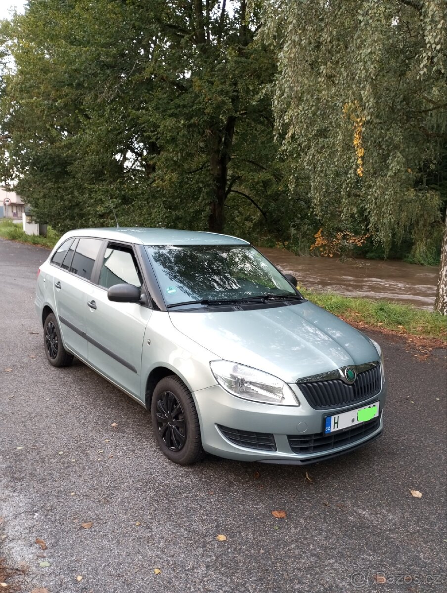 Škoda fabia II 1.2 HTP 51 kw/2011/ kombi