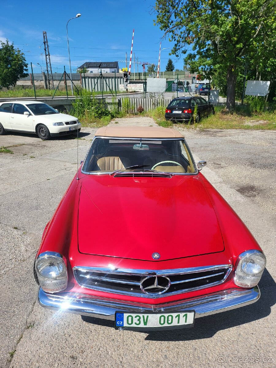 Mercedes Benz
230SL,110KW, rok 1966