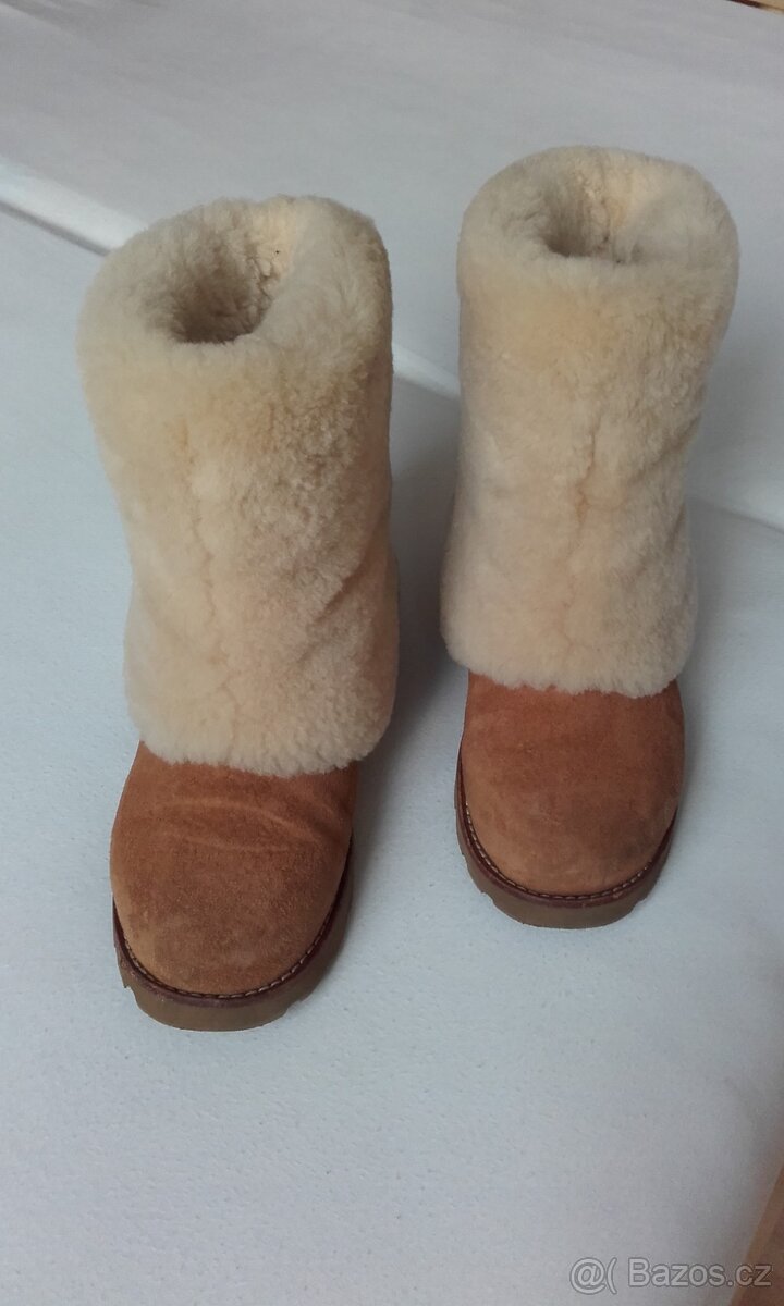 UGG válenky vel. 36