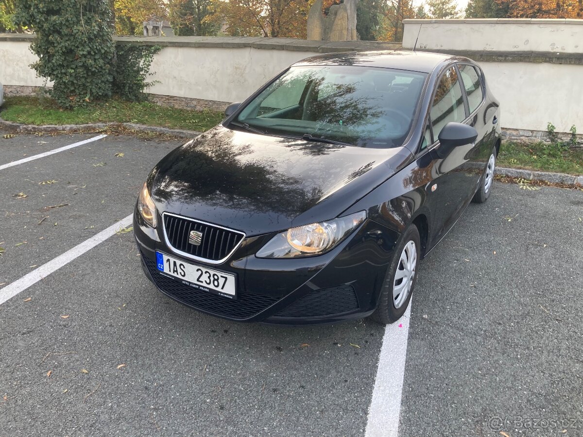 SEAT IBIZA 1.2, rv 2010, ČR, najeto 76.100 KM, nehavarováno