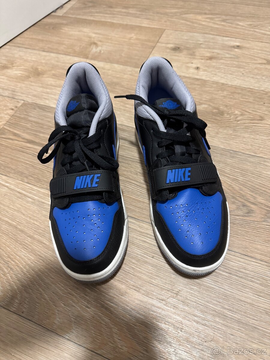 NIKE AIR JORDAN LEGACY 312 LOW ROYAL