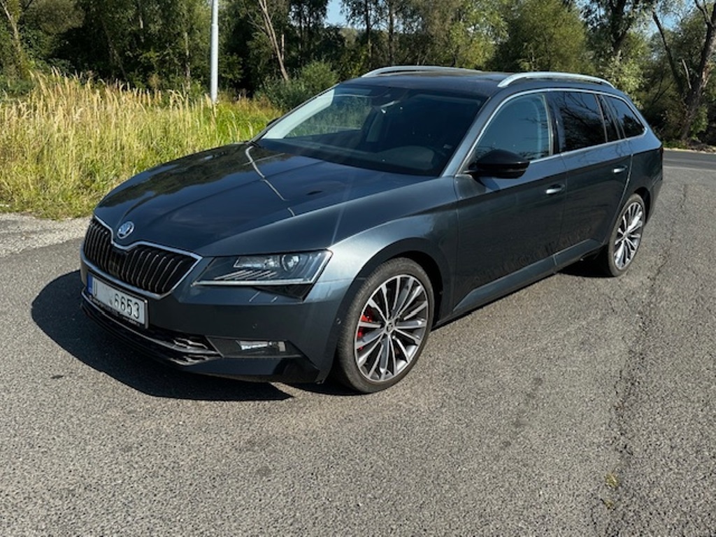 Škoda Superb III 2.0TSi 206kw 4x4, r.2017, serviska,STK, top