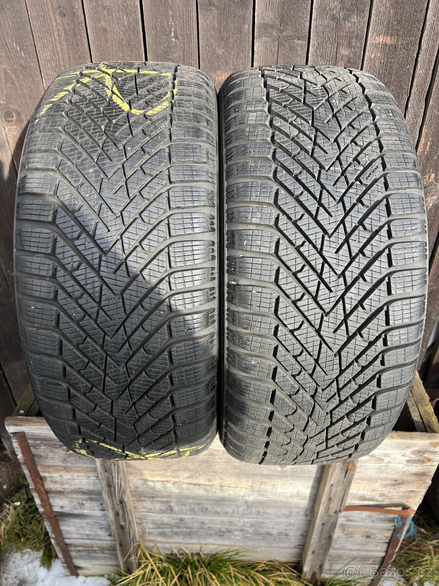 225/40 R18 92V 2ks zimní pneu Pirelli