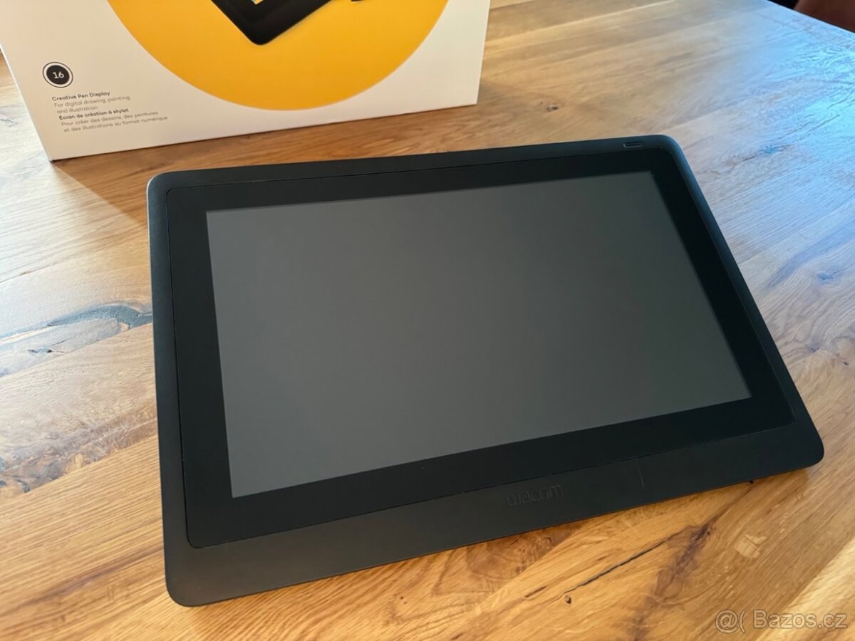 Wacom Cintiq 16 Full HD  + Wacom stojánek