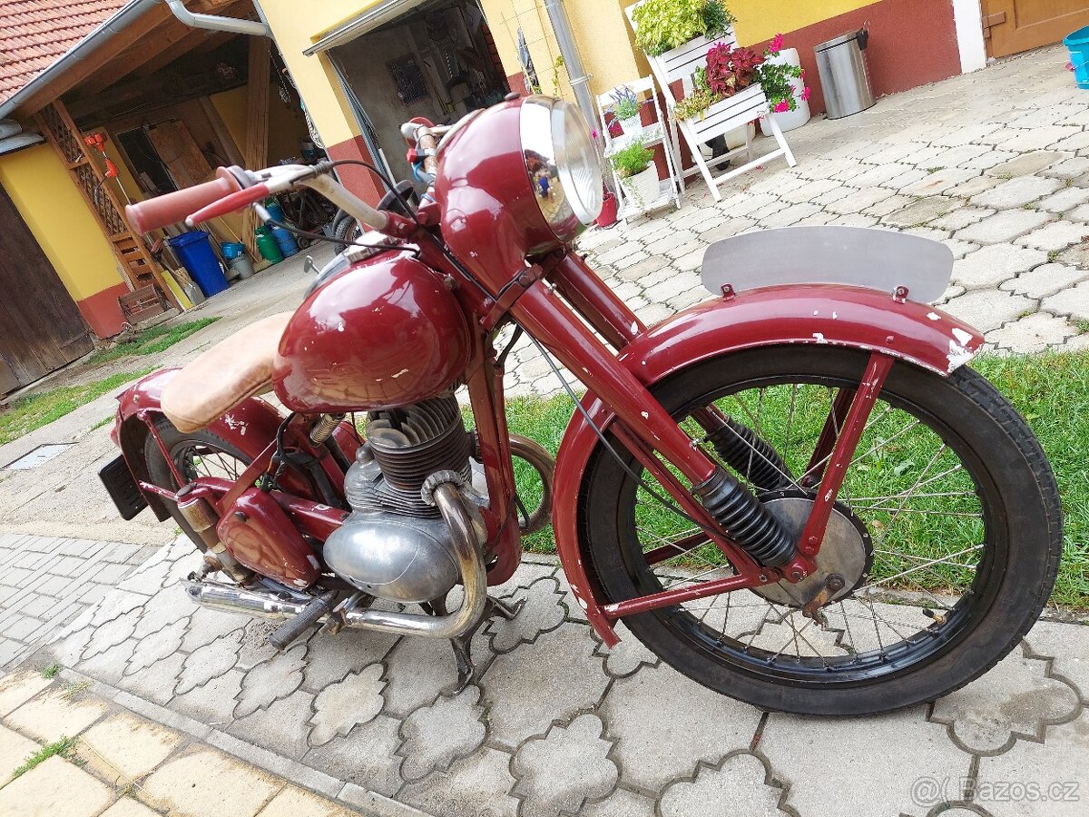 Jawa 250 pérák František Janeček