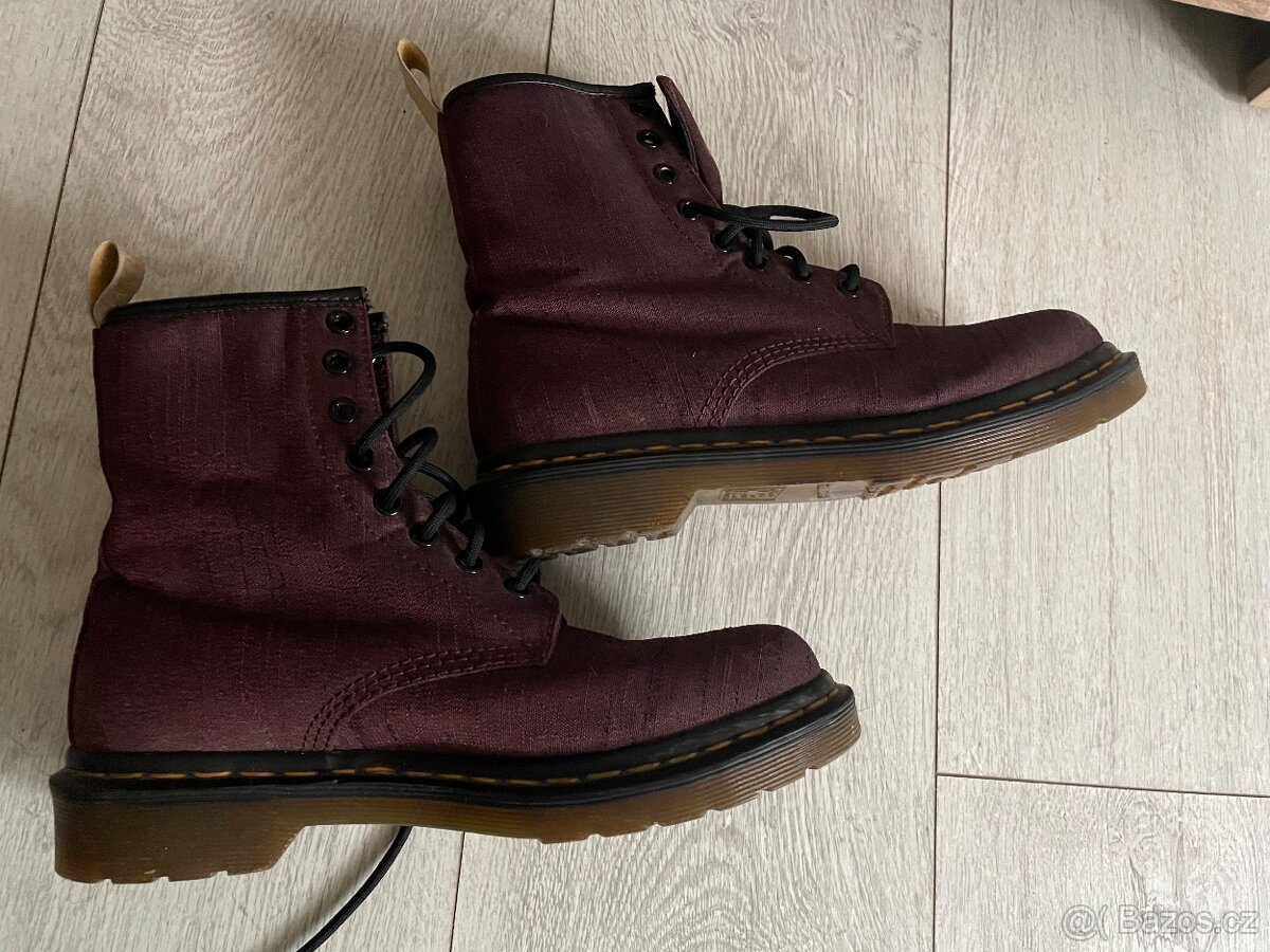 Dr.Martens