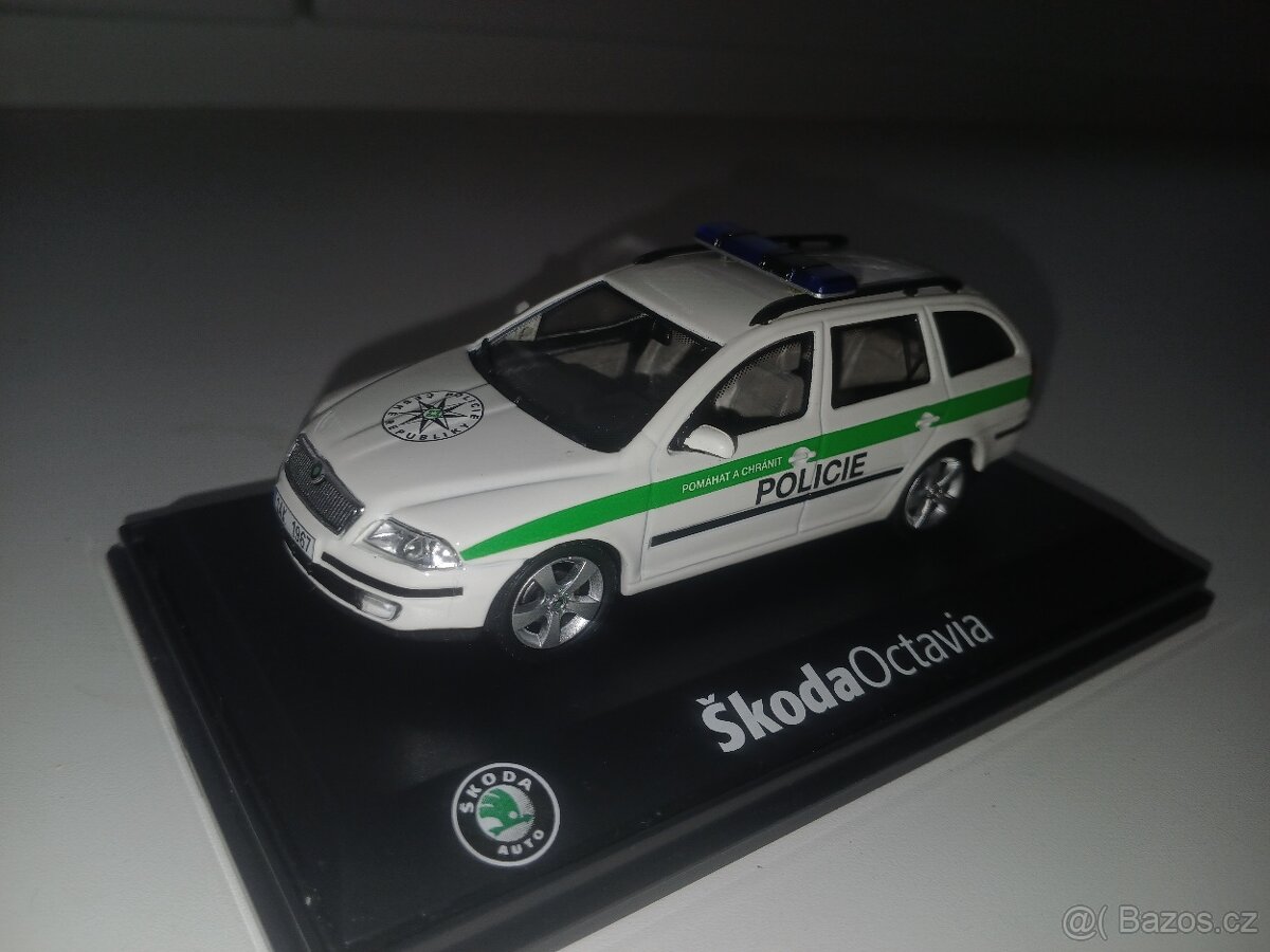 Škoda octavia II combi policie ČR 1:43 abrex