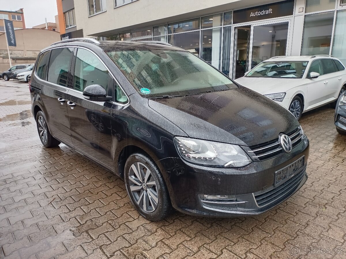 VW Sharan Highline 2.0TDI 110kW DSG Bi-Xenon ACC Navigace