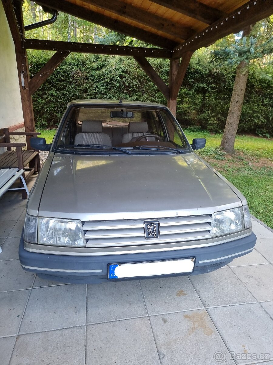 Peugeot 309 REZERVACE