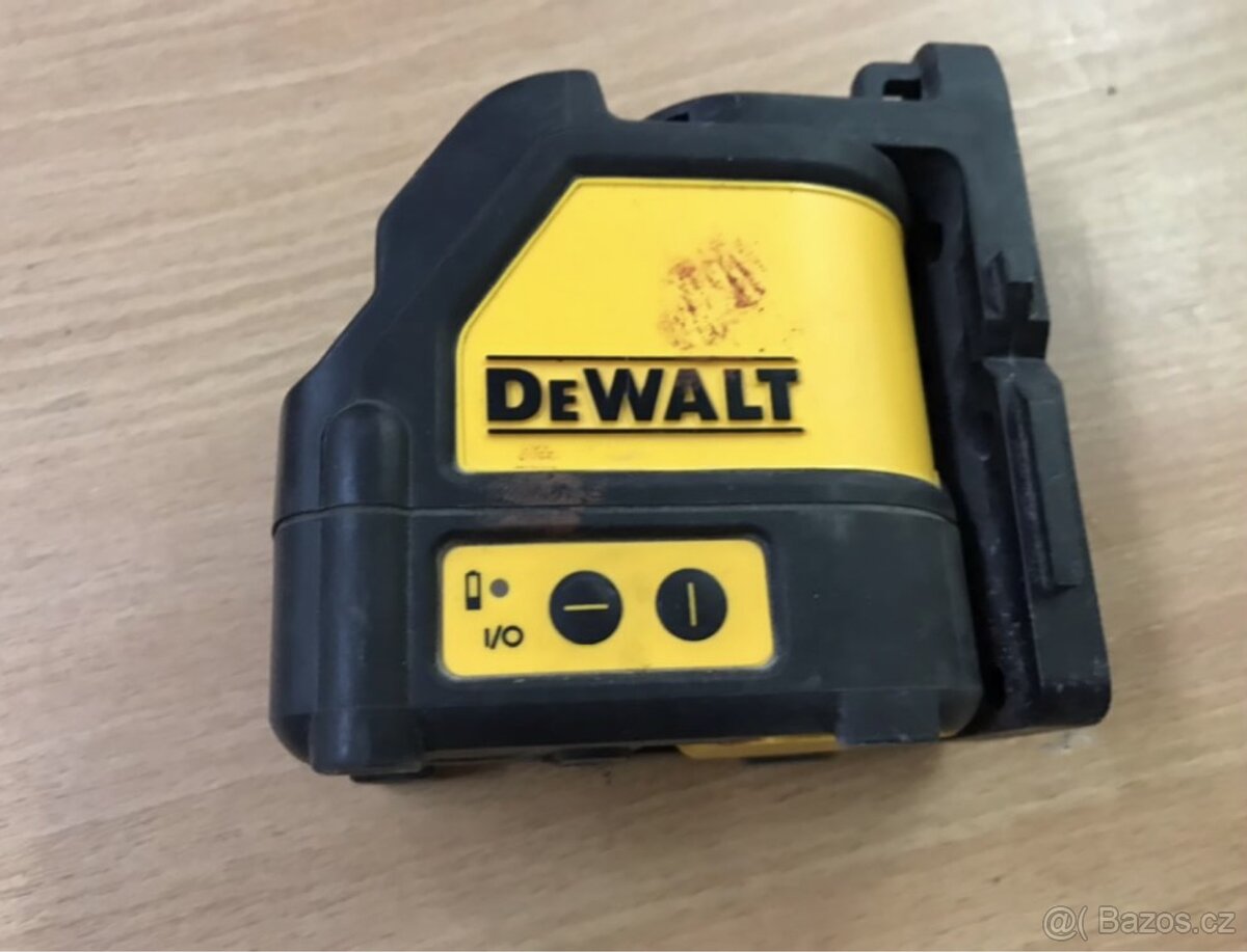 DeWalt křížový laser