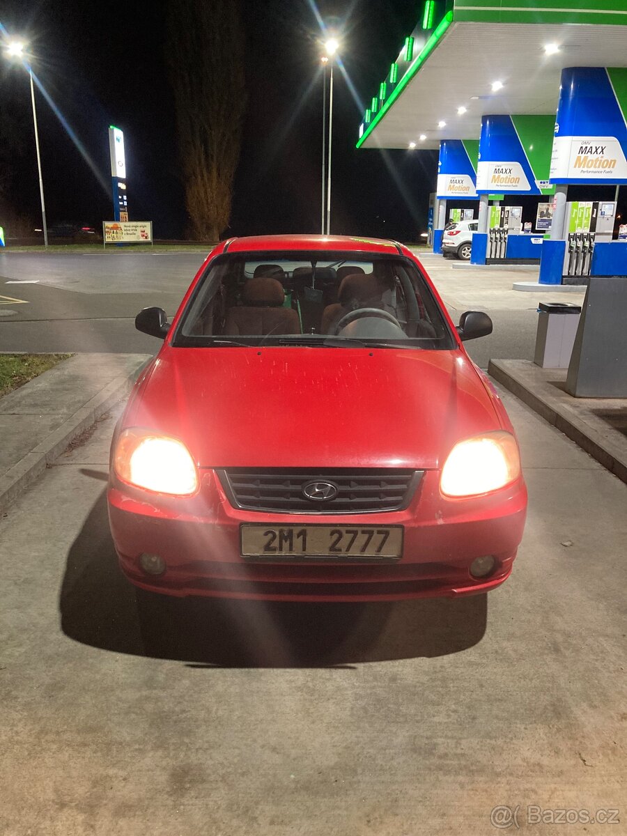 Hyundai accent 1.3i 63kw