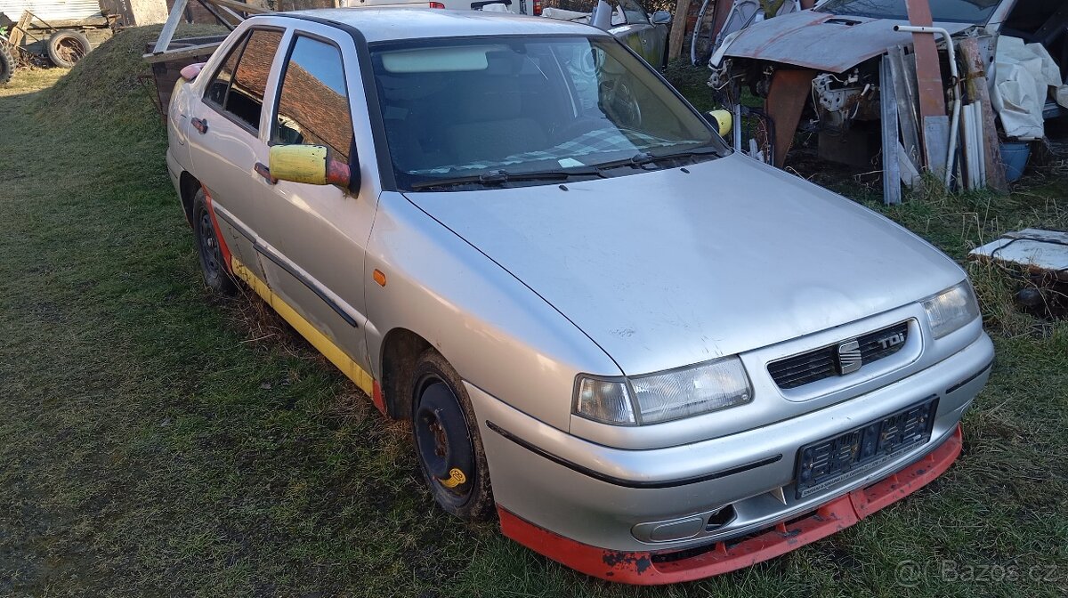 Prodám Seat Toledo 1,9tdi,  koroze.