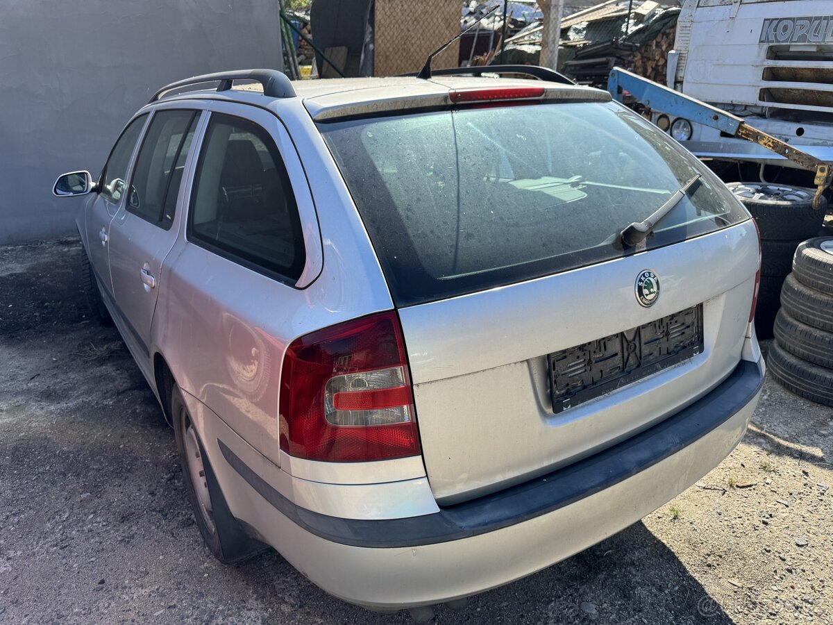 Škoda octavia 2 1.9tdi 77kw BJB převodovka-GQQ barva -9102