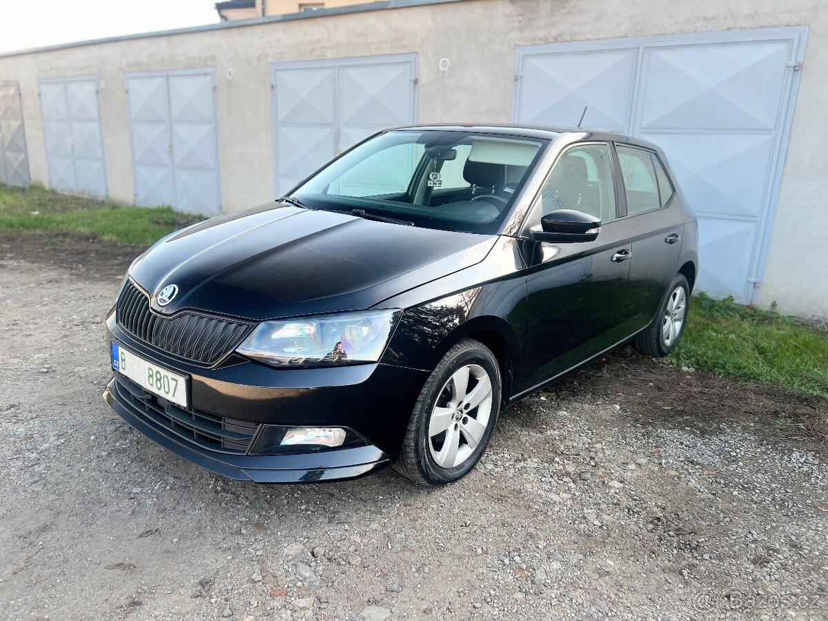 Škoda Fabia 1.0 MPI Style / Xenony / Digi klima / Led