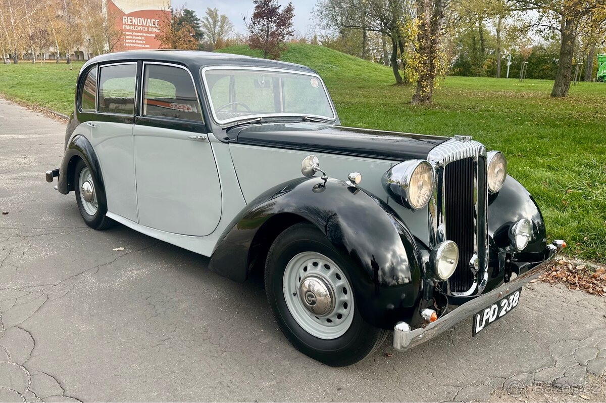 Daimler DB18 Saloon r.v. 1947 v pěkném stavu