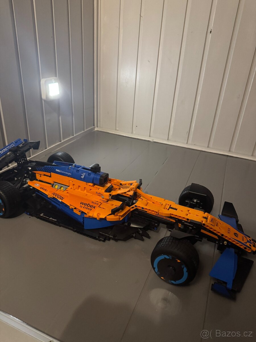 Lego Technic McLaren F1 42141