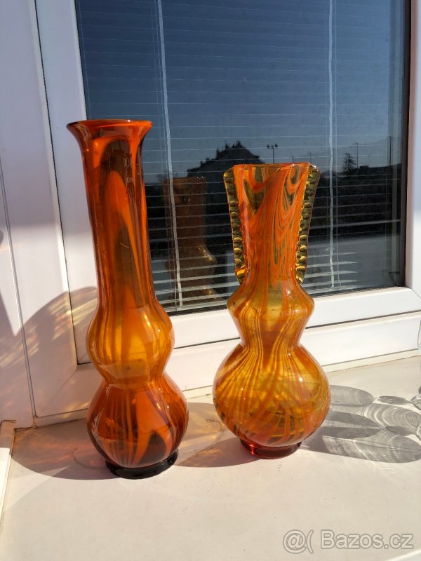 Staré oranžové vázy z ambrového skla Kramsach 30's