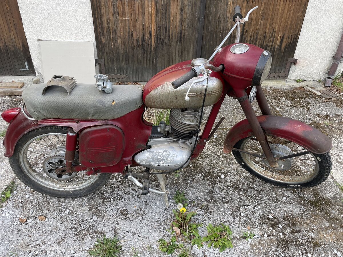 Jawa 250/590 Sport