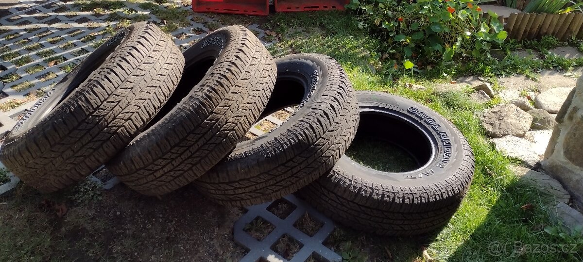 Yokohama G015 255/75 R17 113 T