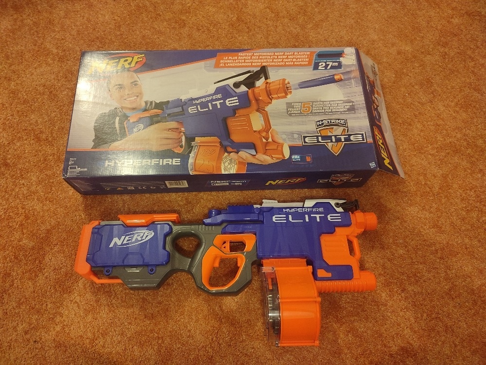 Nerf Elite Hyperfire + Reflex IX 1