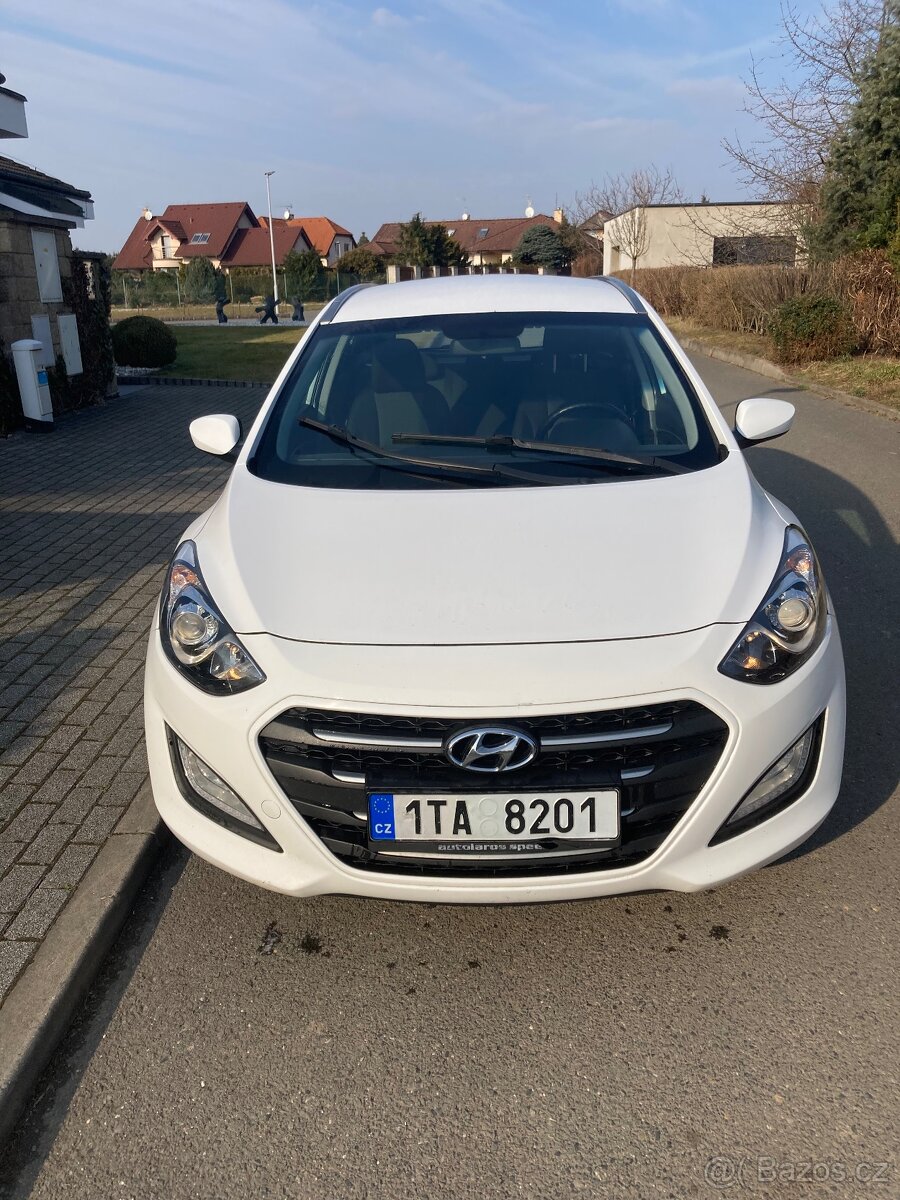 HYUNDAI I30 81KW SERVIS KNIHA KOMPLETNÍ