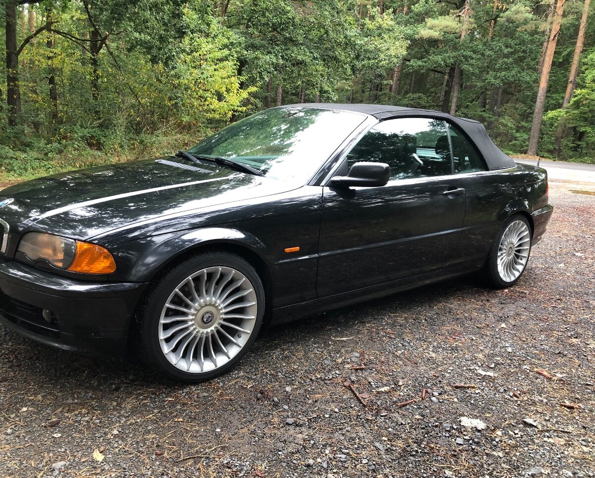 Osobní auto bmw e46 cabrio 323 ci