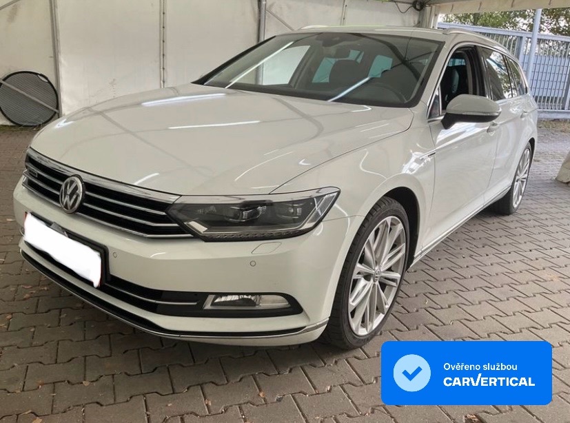 VW Passat kombi 2.0 bi-TDI 176kw—4Motion—Highline—194.000km—