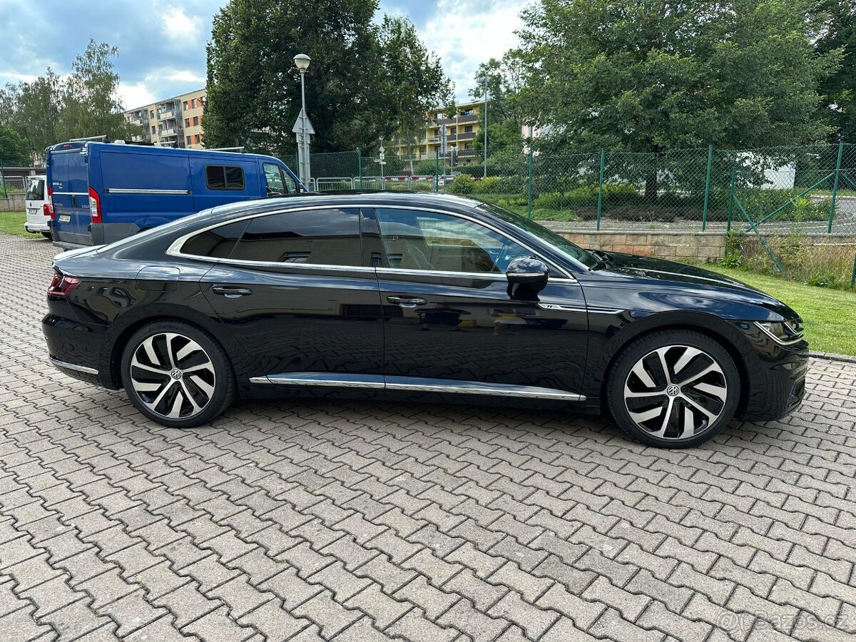 Volkswagen Arteon R-LINE 2.0 TSI 140KW