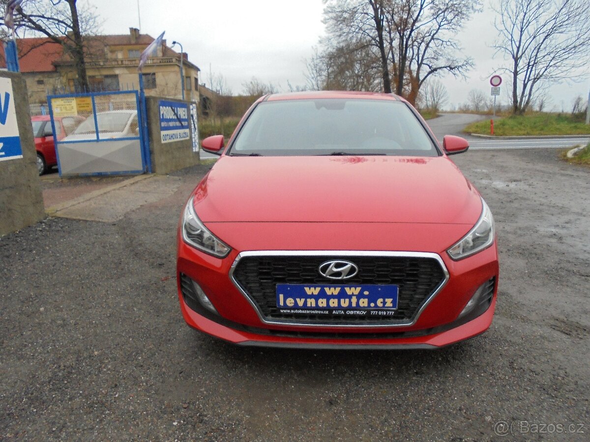 Hyundai I 30  1.4 16 V 55905 KM