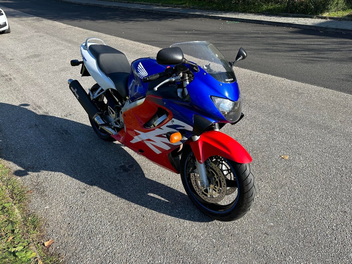 Honda CBR 600 F