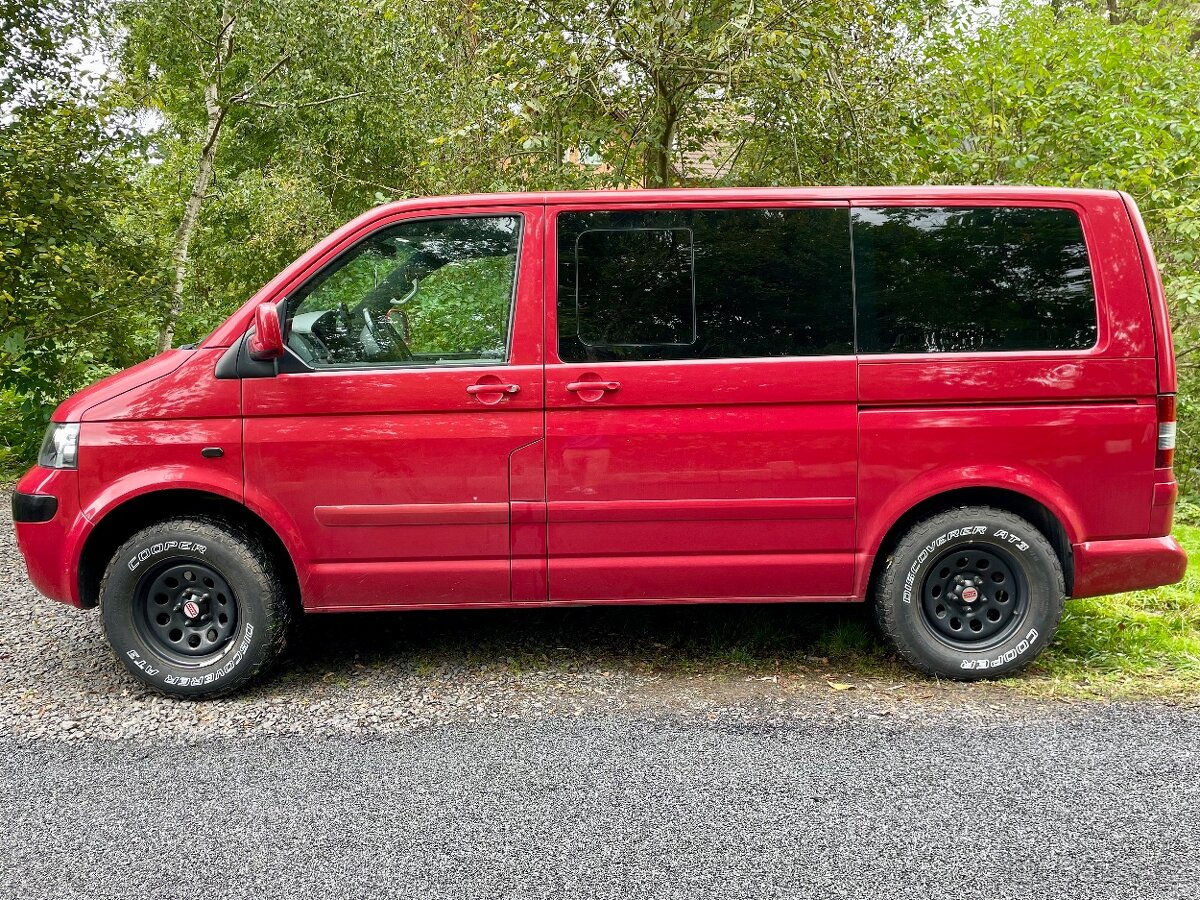 VW multivan HIGHLINE T5 2.5 TDI s pohonem 4x4