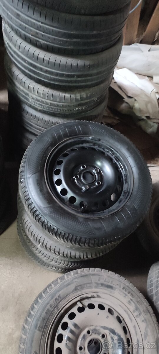 15´´ Zimni sada SKODA VW SEAT  195/65 R15 5x112 ET43