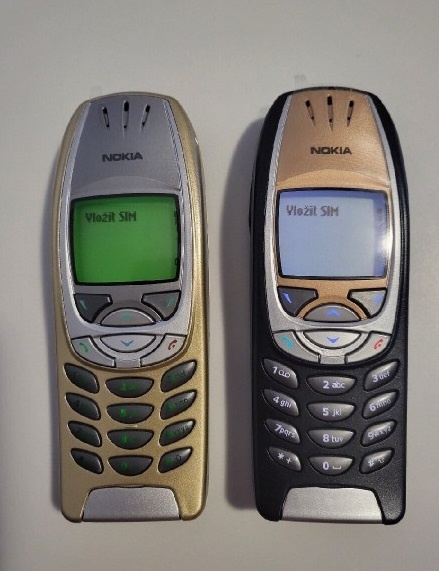 Mobilní telefony Nokia 6310 a 6310i