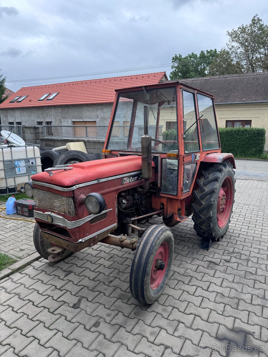 Zetor 2511 s dokladama ČR