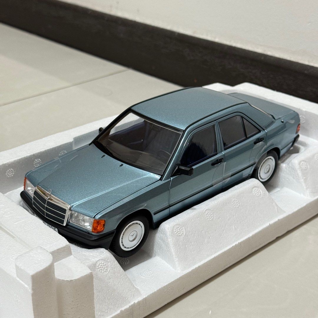 1:18 Norev Mercedes Benz 190E W201