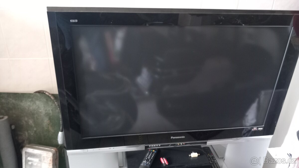 Prodám  tv Panasonic Viera 110cm plasma