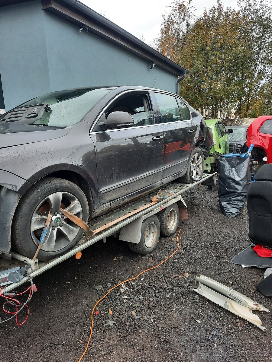 nd ze škoda Superb 2, 1.9.TDI 77kW, hnědý,vínový