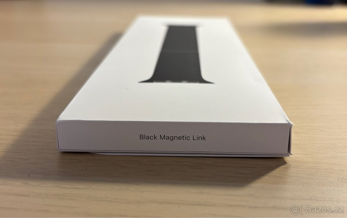 Apple Watch řemínek - Black Magnetic Link