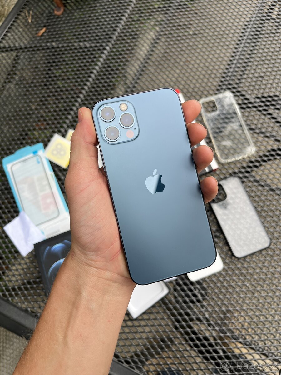 Apple iPhone 12 Pro 256GB TOP + příslušenství