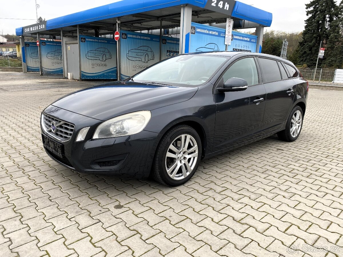 Volvo V60 2.0D, 120 kW, 5ti-válec, r. 2012, 168000 km, tažné