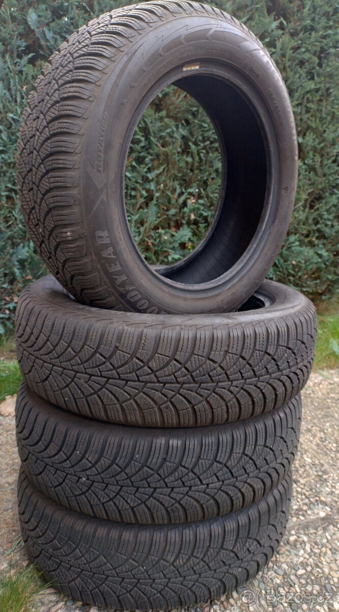 Zimní pneu GOODYEAR 185/60 R15