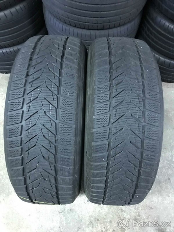 Zimní pár Vredestein XtremeS 235/55 R19 105V M+S