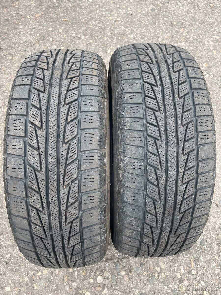 215/60 R16 zimní NANKANG