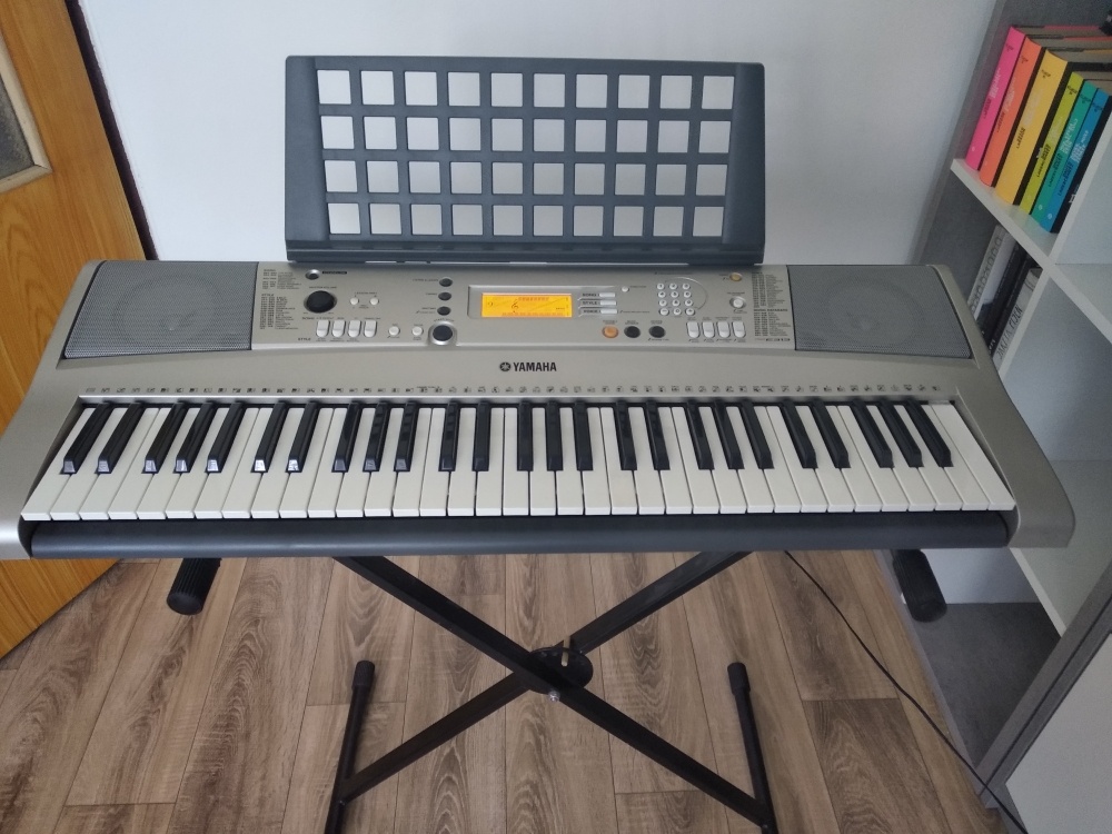 klávesy YAMAHA PSR-E313