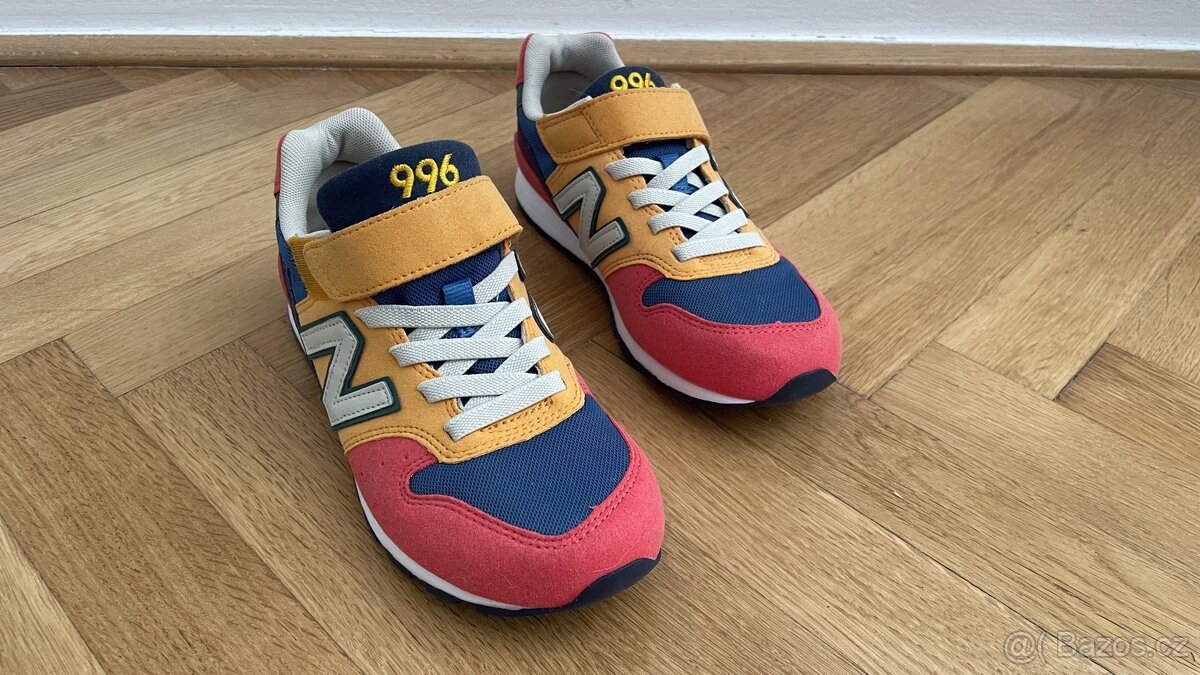 New Balance 996