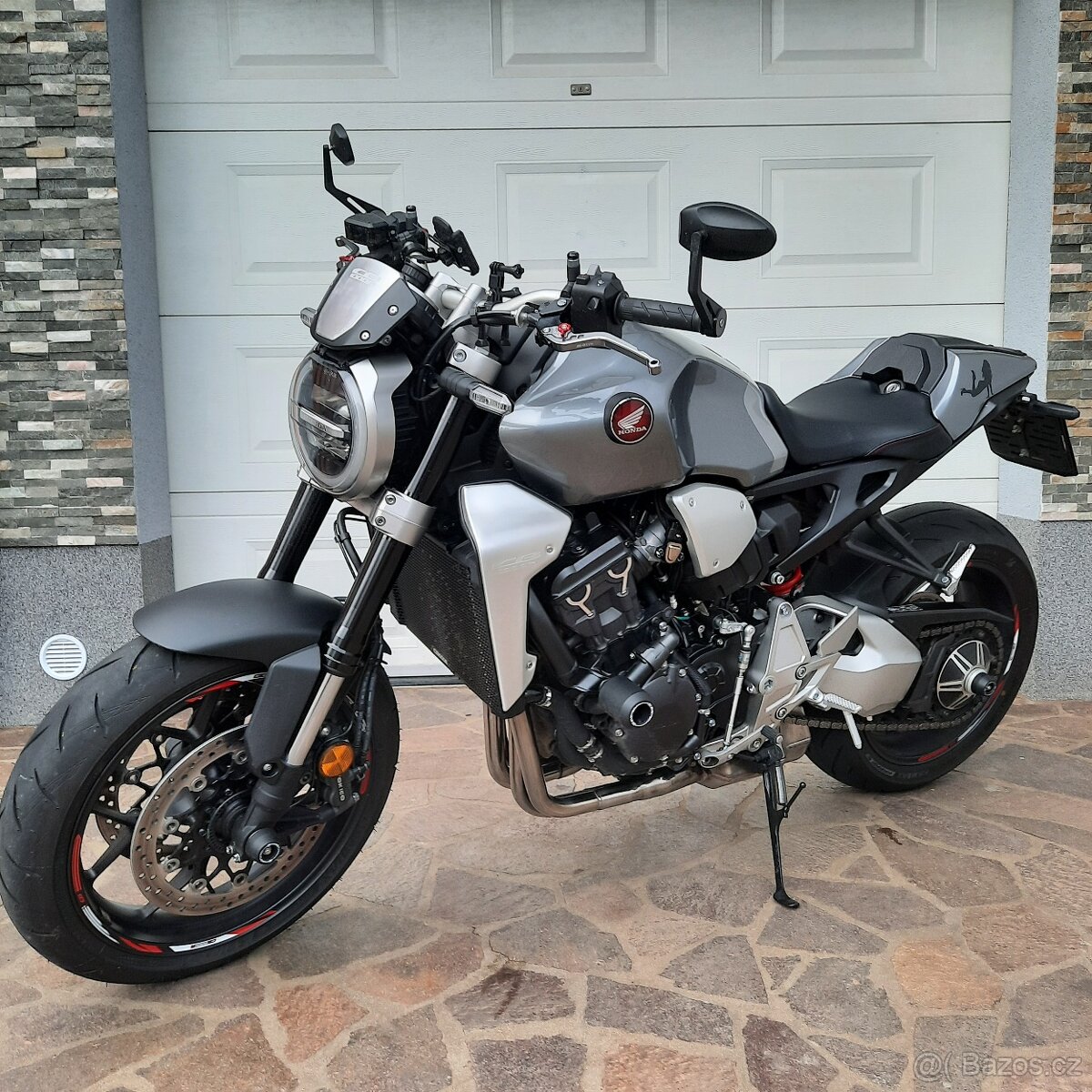 Honda CB1000R Neo Sports Café, quickshifter