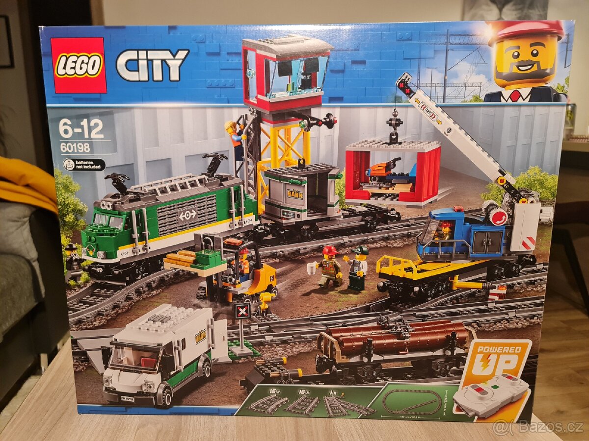 LEGO® City 60198 Nákladní vlak /balikovna 39kc